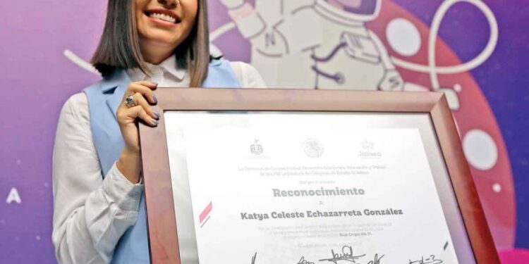 Jalisco reconoce a Katya Echazarreta, primera mexicana en ir al espacio