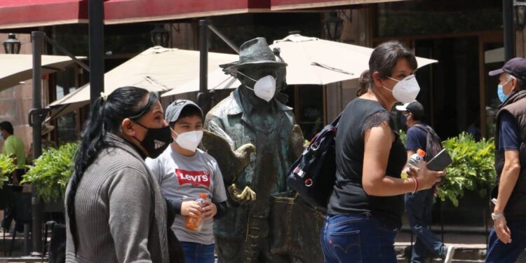 SLP se mantiene con altos contagios de Covid-19