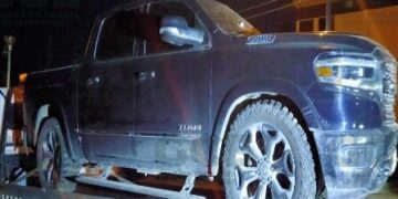 Guardia Civil Estatal asegura vehículo con droga y 56 poncha llantas en Tamazunchale