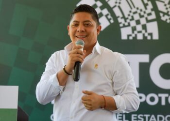 Ricardo Gallardo anuncia modernización de camino al aeropuerto con una inversión de 150 MDP