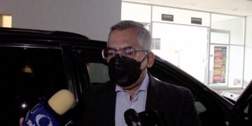 Fiscal informa que el juicio contra el ex funcionario del DIF por violación continúa en proceso