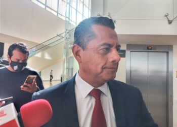 Se investiga a funcionario de la SCT por disparar arma entre cientos de asistentes