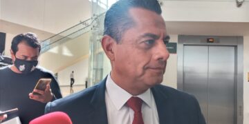 Se investiga a funcionario de la SCT por disparar arma entre cientos de asistentes
