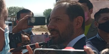 Leonel Serrato ofende a Alejandro Zermeño, rector de la UASLP