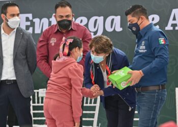 Se entregaron 3500 apoyos escolares en la Zona Metropolitana
