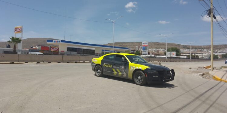 Por obras en periférico oriente, Policía Vial implementa dispositivo