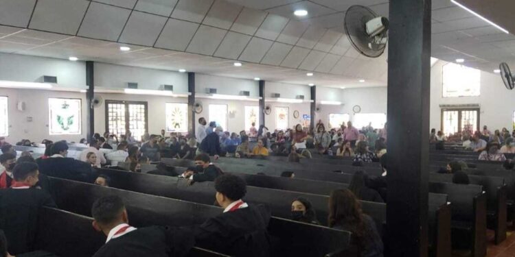 Balacera afuera de misa de graduación causa pánico en Caborca, Sonora