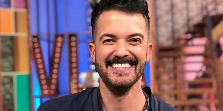 ¿De dónde surgió la frase “¡Arriba los corazones y abajo los calzones!” de Fernando del Solar?