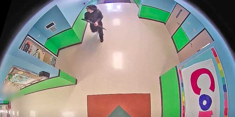 Se filtra un nuevo video del ataque a una primaria en Uvalde, Texas