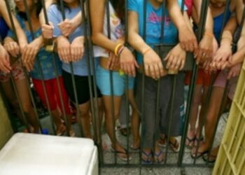Convencidas por el dinero fácil: ‘Mulas’ de droga latinoamericanas llenan las cárceles de Hong Kong