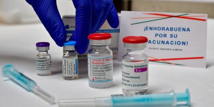 Moderna demanda a Pfizer por “infringir” su patente de la vacuna contra el Covid-19