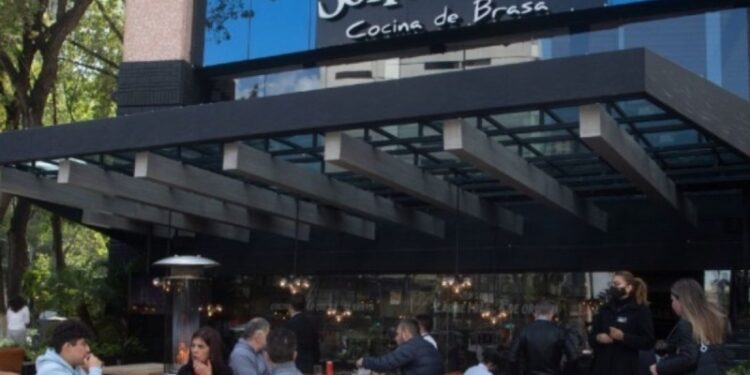 Sonora Grill: De 5 mesas a 6 millones de comensales al año
