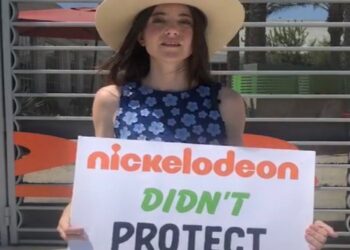 “Nickelodeon no me protegió”; Así protestó la estrella de ‘Zoey 101’, Alexa Nikolas