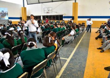 Ricardo Gallardo defiende su discurso sobre la pornografía tras ser criticado por Ciro Gómez  Leyva