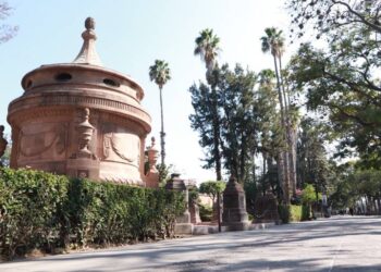 Día parcialmente nublado pero con altas temperaturas en SLP
