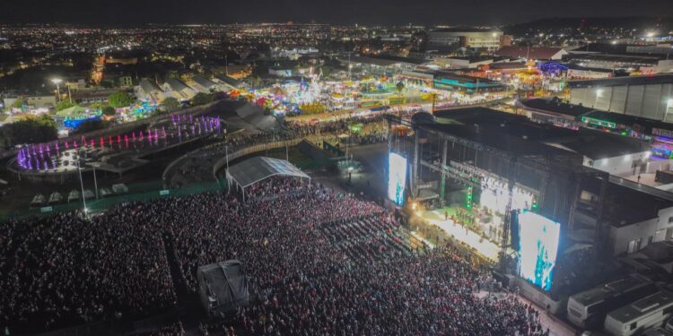Un millón de visitantes en la primera semana de la Fenapo 2022