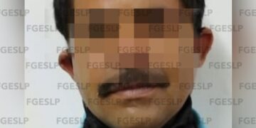 Sujeto es arrestado por agredir a su esposa en Hogares Populares