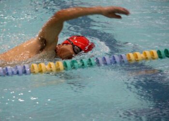 Nutrida participación en los Relevos de Natación Fenapo Inpode