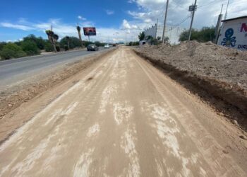 Ampliación de camino al aeropuerto va en tiempo y forma
