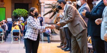Alejandro Zermeño da la bienvenida a la Generación Centenario de la UASLP