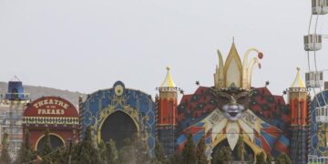 Video: Enormes infraestructuras del Festival Medusa caen y causan la muerte de un joven