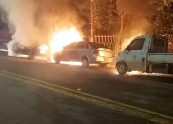 Queman autos tras captura de capo: “La Vaca”