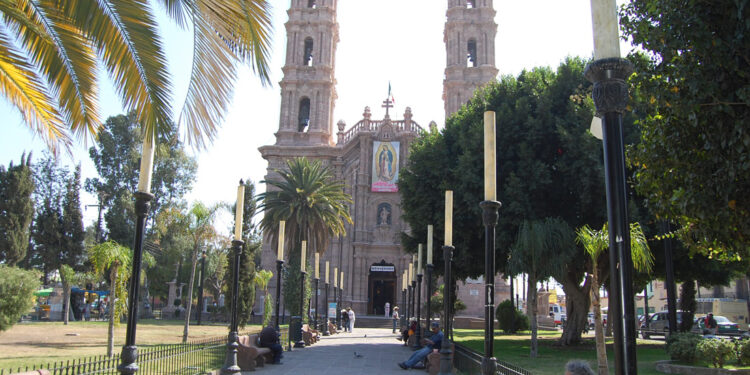Domingo mayormente soleado en la capital potosina