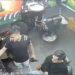 Vídeo: Mueren dos jóvenes en una barbería luego de explotar la secadora de cabello