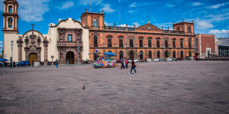 Día parcialmente nublado en la capital potosina