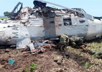 Por falta de combustible cayó helicóptero en el que murieron 14 marinos