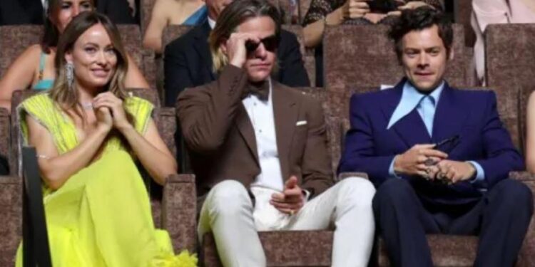 ¿Harry Styles escupió a Chris Pine en Festival de Cine de Venecia?