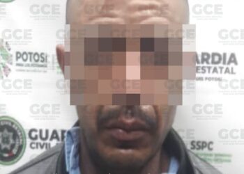 Detienen a presunto por posesión de arma de fuego, vehículo robado y droga