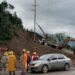 Protección Civil atiende la caída de torre de luz en Huehuetlán