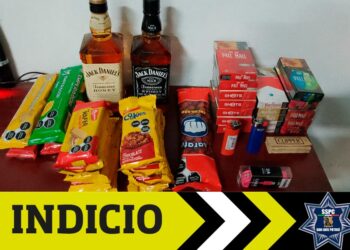 Detienen a tres personas por asalto con arma blanca a una tienda en colonia Obispado