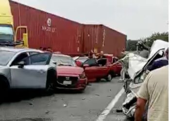 Fatal accidente en la autopista siglo XXI afecta la circulación