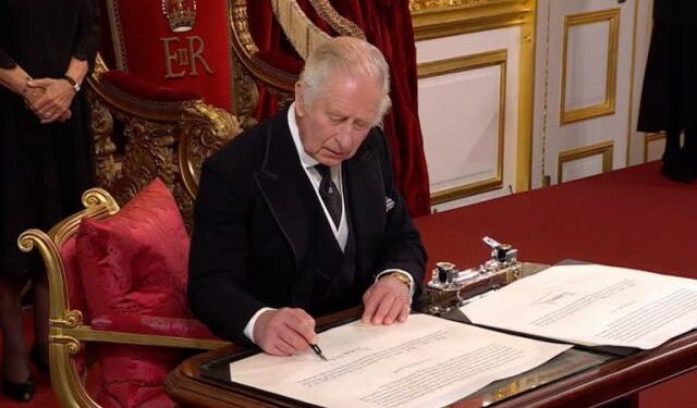 ¡Dios salve al rey! Carlos III es proclamado oficialmente como nuevo monarca británico