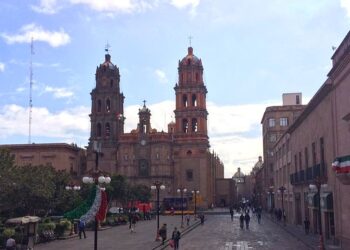 Jueves mayormente nublado en la capital potosina