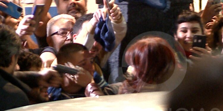 Video: Intentan asesinar a la Vicepresidenta de Argentina
