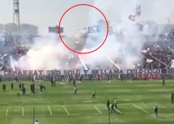 Vídeo: Colapsa el techo de la tribuna del Estadio Monumental de Colo-Colo en Chile