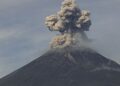 Volcán Popocatépetl registra una explosión y enorme fumarola esta madrugada