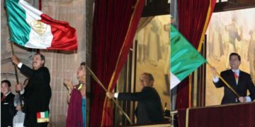 Tropezones y frases peculiares de los expresidentes en la celebración de “El Grito de Independencia”