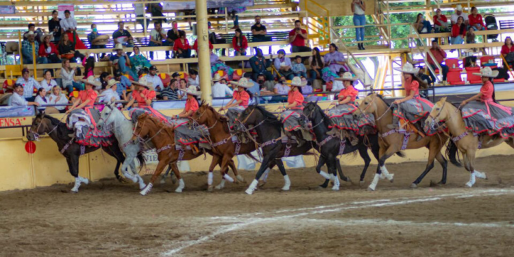 Las Escaramuzas Nobleza Charra triunfaron en Tlajomulco