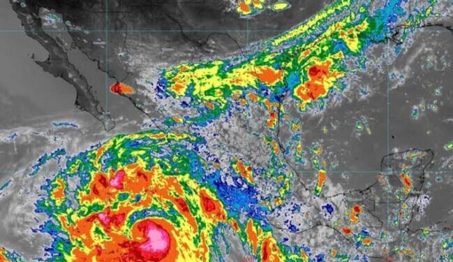 ¿En qué estados hay suspensión de clases por tormenta tropical Kay?