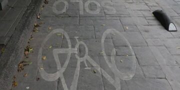 Alcalde plantea quitar la ciclovía de Av. Carranza y cambiarle el nombre a esta vialidad