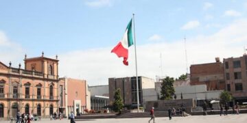 Jueves parcialmente nublado en la capital potosina