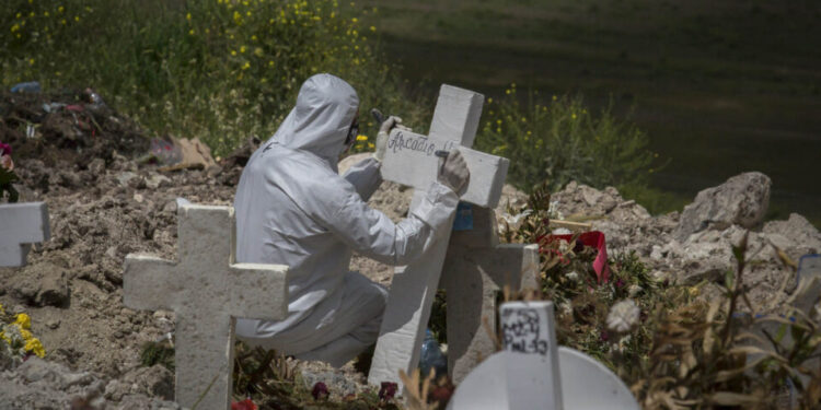 Enfermedades del corazón, diabetes y covid-19 principales causas de muerte en México