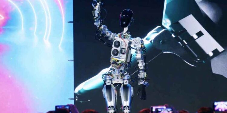 Elon Musk presentó a “Optimus”, un prototipo de robot humanoide creado por Tesla