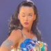 VIDEO | Katy Perry y el extraño vídeo donde su párpado se sale de control en el escenario