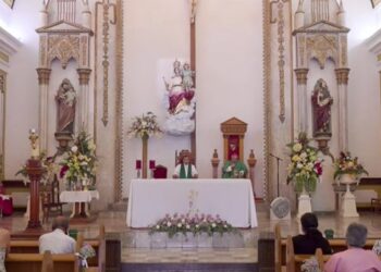 Vídeo: Grupo criminal irrumpió durante una boda en una iglesia de Baja California Sur