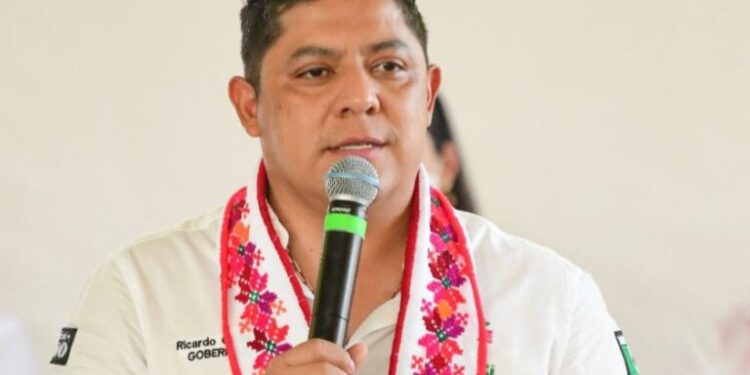 Empresarios potosinos debe invertir en la huasteca: Ricardo Gallardo